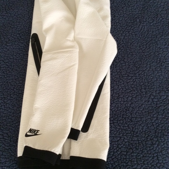 Nike sweater - Picture 5 of 5